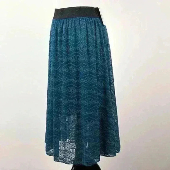 Lularoe Lola skirt size S 4-6 lace elastic waist - Picture 5 of 10